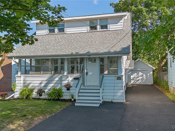 220 Wilmore Pl, Syracuse, NY 13208