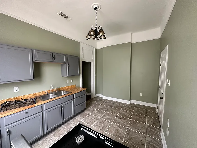 2328 Ursulines Ave #2330-B — Photo 11