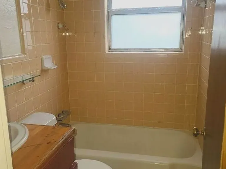 1306 Duval Dr — Photo 10