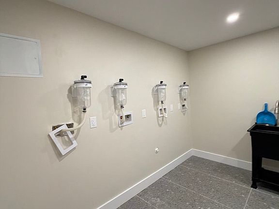 4th image of 797 Broadway #305