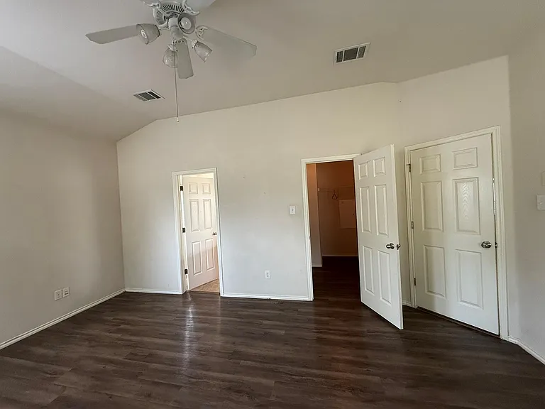 1514 Kothman Dr — Photo 14