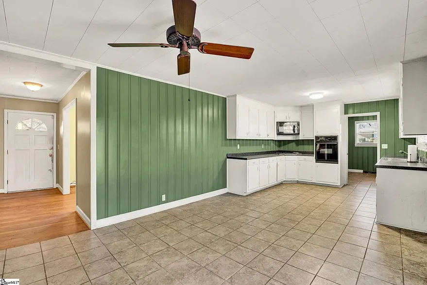 3 bed, 1850 sqft, $1,750 — Photo 3