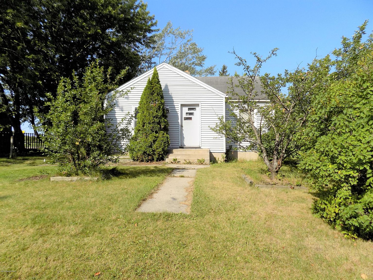 111 5th Ave NW, Baudette, MN 56623 Zillow