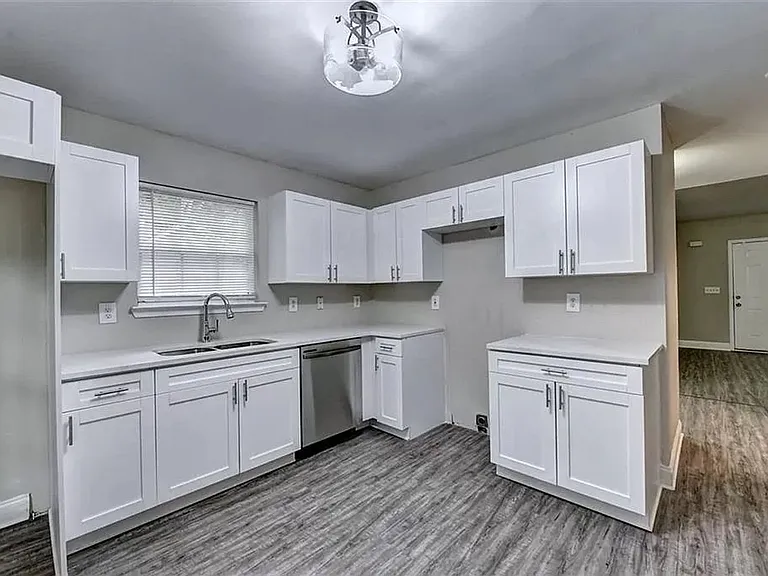 506 McWilliams Rd SE — Photo 11