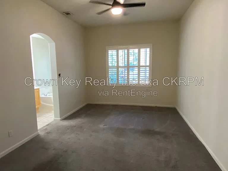 1844 Oswego Ct — Photo 16