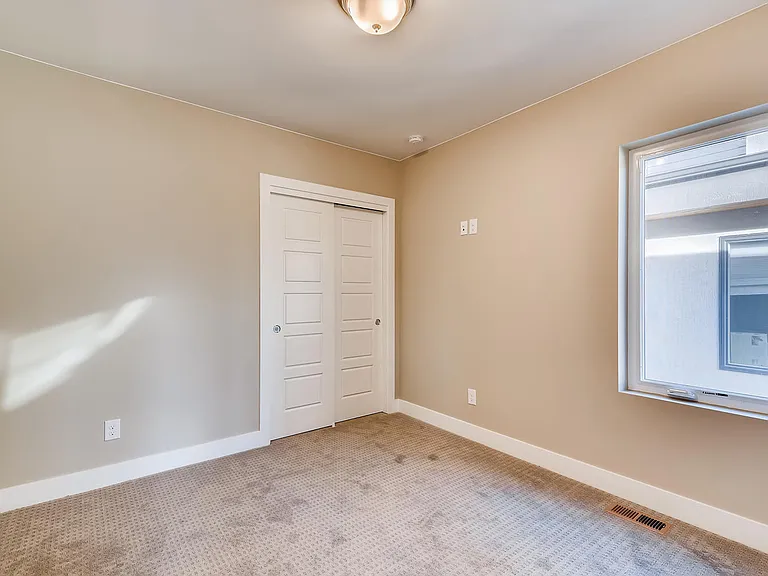 3963 N Vrain St — Photo 20
