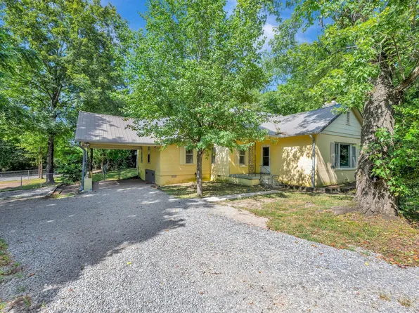 313 W Kingston Springs Rd, Kingston Springs, TN 37082