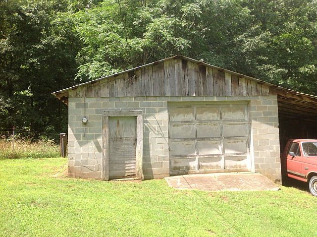 2nd image of 788 Smithonia Rd
