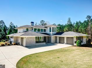 10 Arbor Shade Ln, Newnan, GA 30265