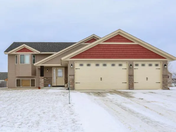 2104 Hope Ave, Lester Prairie, MN 55354