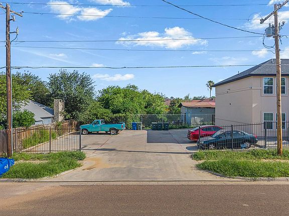 4th image of 3301 S Louisiana Ave