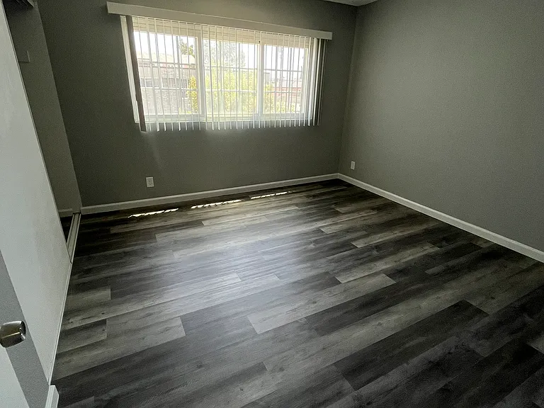 6945 Hinds Ave #7 — Photo 11