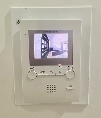 Rented by Compass | media 11