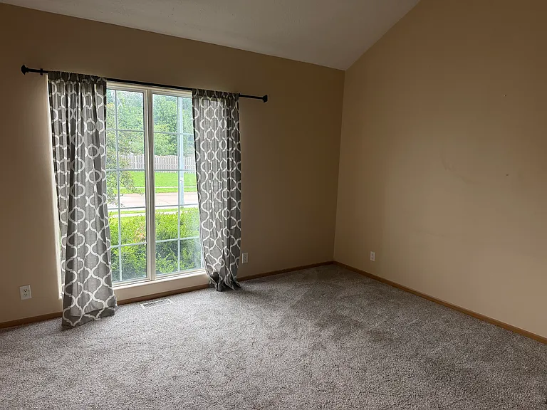 6202 S 164th Ave — Photo 5