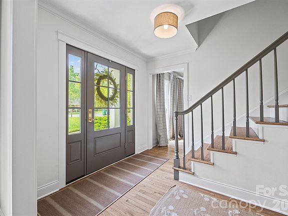 3rd image of 5431 Camilla Dr