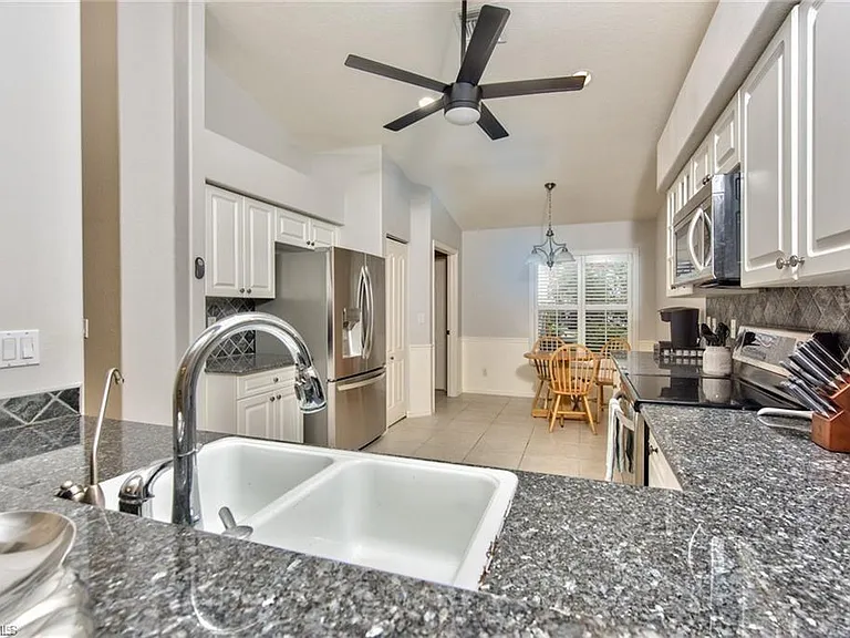 8207 Ibis Cove Cir #S — Photo 11