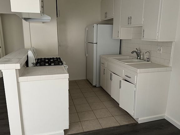 4th image of 3732 Westwood Blvd APT 3