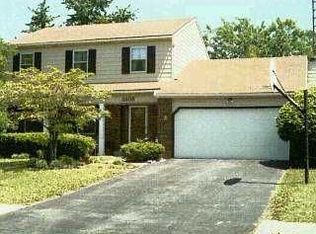 3908 Fairwood Dr, Sylvania, OH 43560