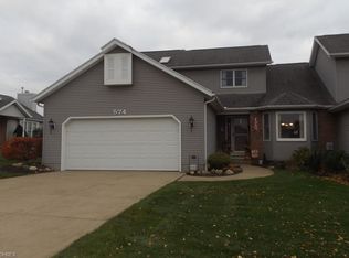 574 Glenmere Pl, Barberton, OH