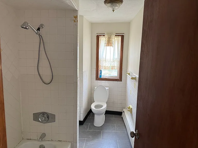 781 Winthrop Ave — Photo 18