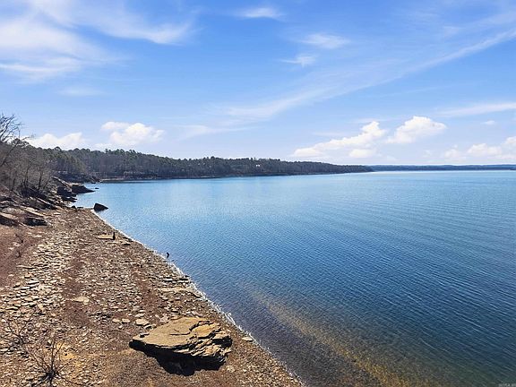 4th image of 2558 Tannenbaum Rd