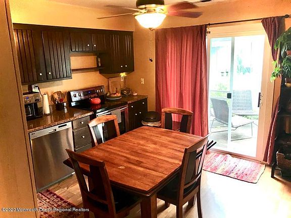 5th image of 127B Azalea Ct #1002