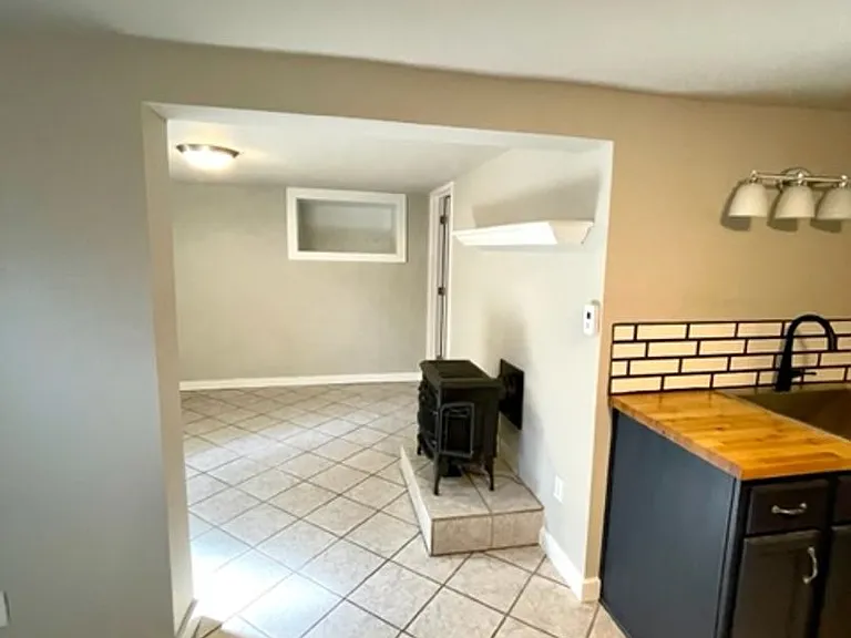 Georgia Ave, 717 NW - 00717-GEOR-00 — Photo 5