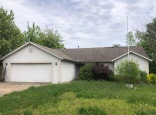 660 Walnut Ridge St, Centerton, AR 72719