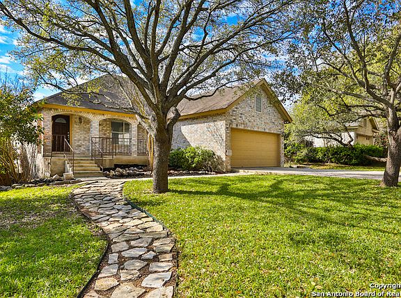 2nd image of 17520 Emerald Canyon Dr