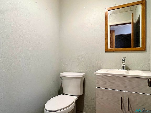 2nd image of 520 Mitchell St