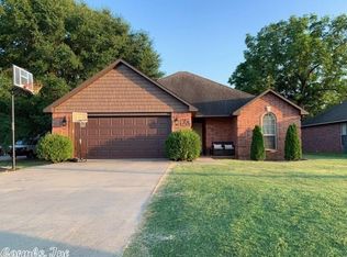 7 4th St #A, Greenbrier, AR 72058