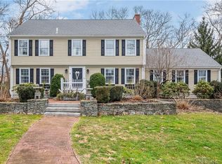 4 Anvil Dr, Cumberland, RI 02864