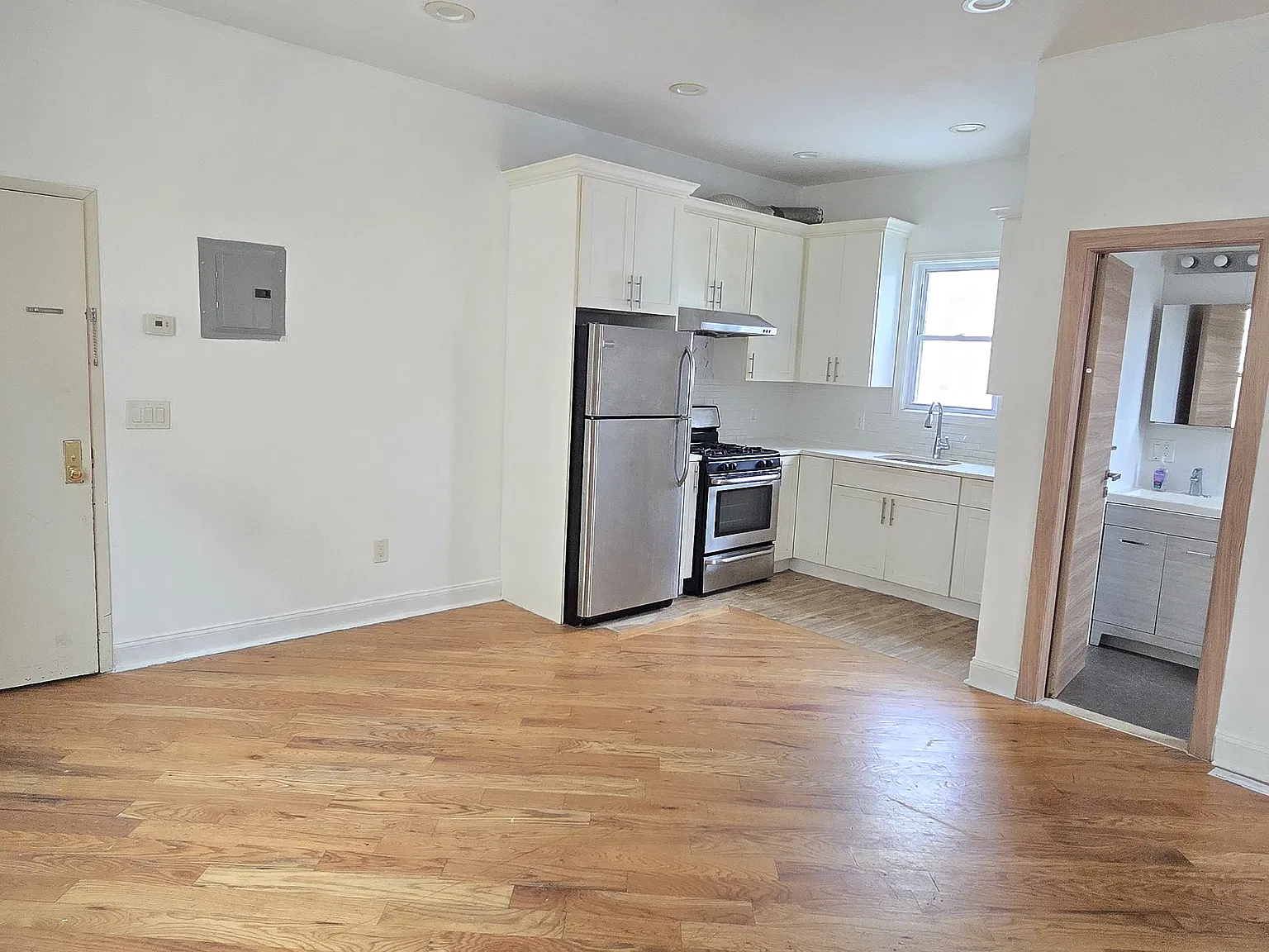 1 bed, $1,950 — Photo 2