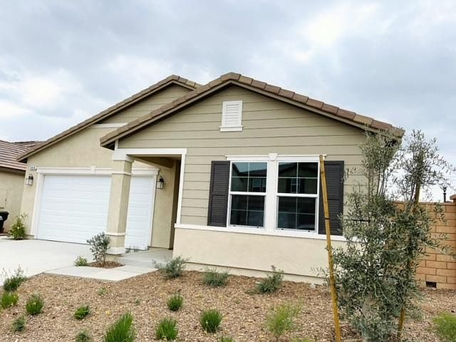 1st image of 3316 Honeysuckle St