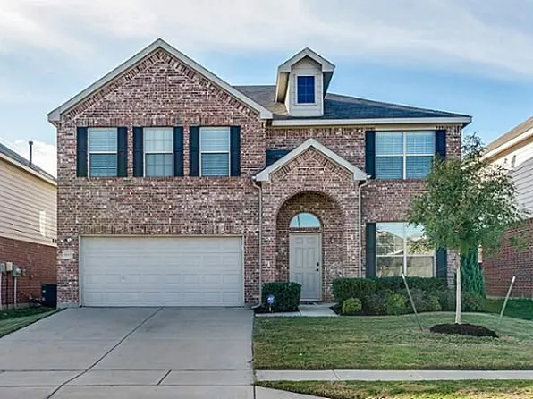 9117 Brook Hill Ln, Fort Worth, TX 76244