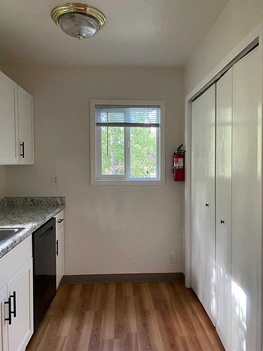 Kitchen and laundry/pantry. - E Klatt Rd