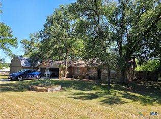 281 Salado Creek Rd, Salado, TX 76571