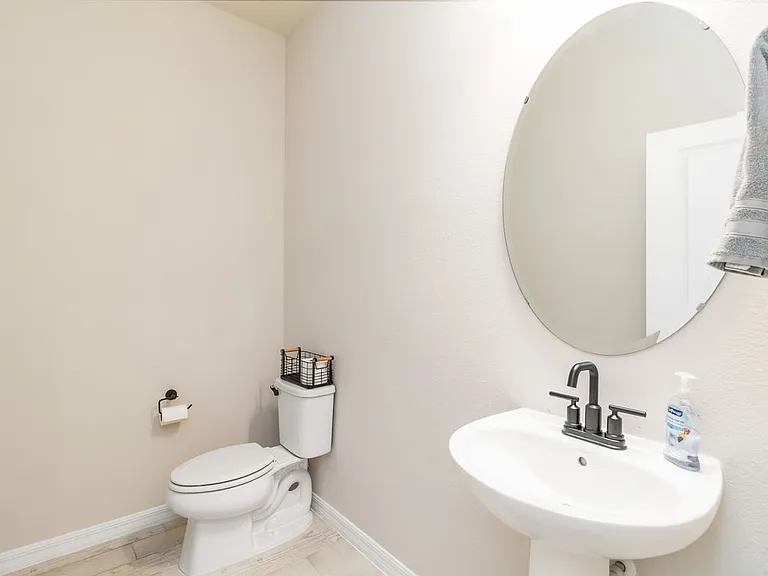 2710 Forestdale St — Photo 17