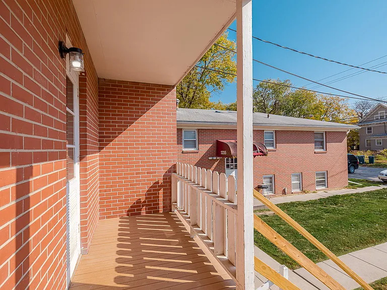 1227 D St #6 — Photo 27