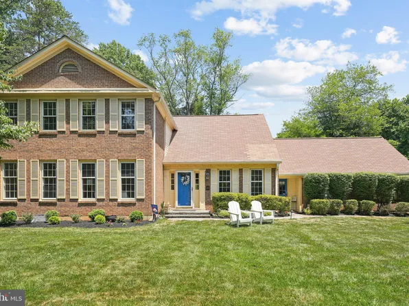 1484 Old Ash Grv, Vienna, VA 22182