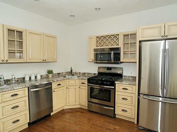 Photos of similar unit