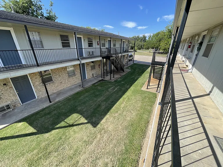 Amber Apartments — Photo 5