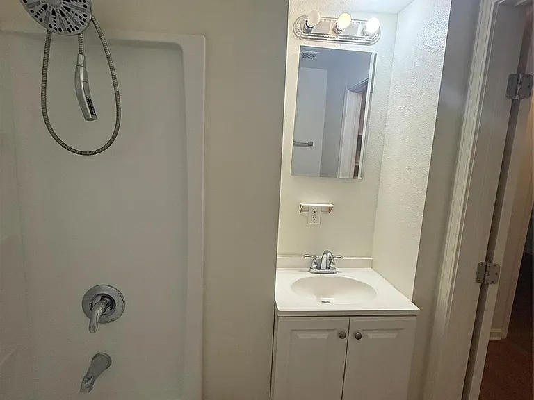 1315 Sycamore Ave — Photo 11
