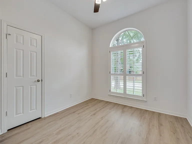 4008 Daden Oaks Dr — Photo 5