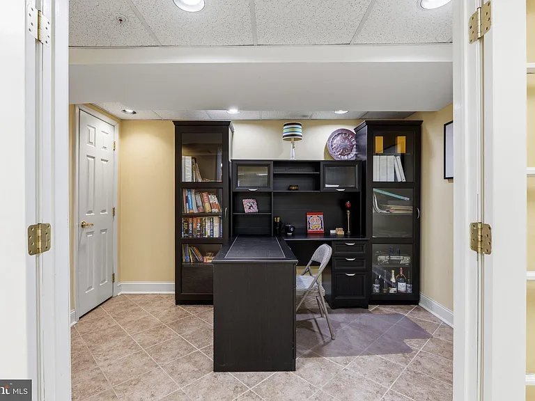 80 Chadwick Cir — Photo 38