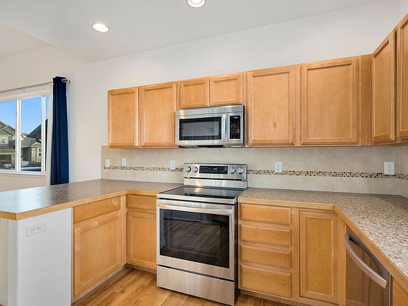 5th image of 2339 Thoreau Dr