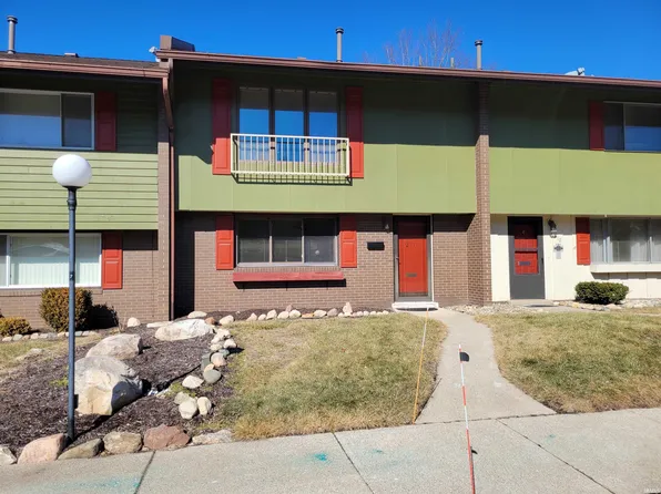 2500 Topsfield Rd APT 211, South Bend, IN 46614