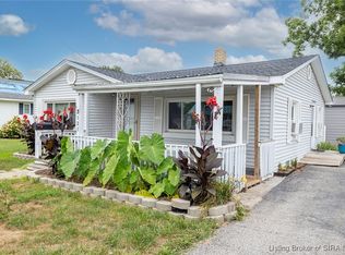 121 Marshall Ave, Salem, IN 47167