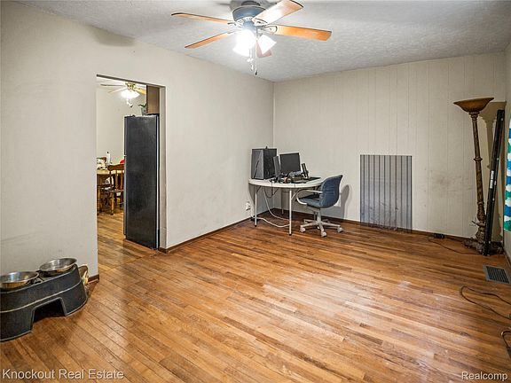 4th image of 4482 Kirk Rd