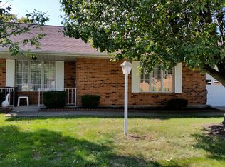 6919 Willow Tree Ln, Dayton, OH 45424